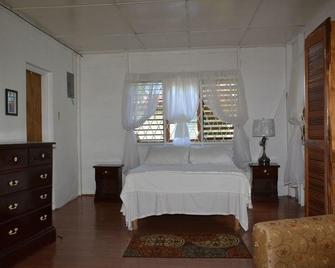 Cozy coco Guest House - Negril - Bedroom