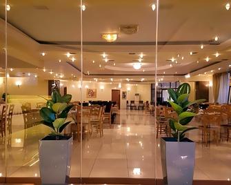 Parnis Palace Hotel Suites - Acharnes - Lobby