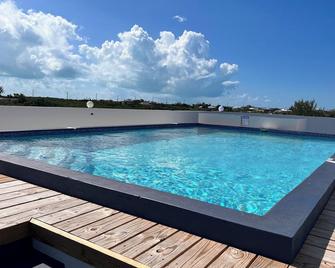 The Suites at MrGrouper - The Bight Settlements - Pool