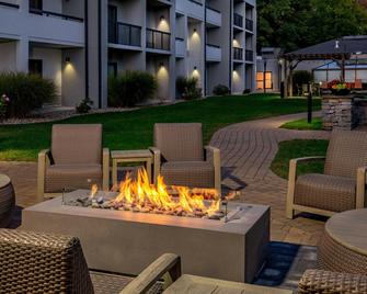 Courtyard by Marriott Boston Andover - Andover - Patio