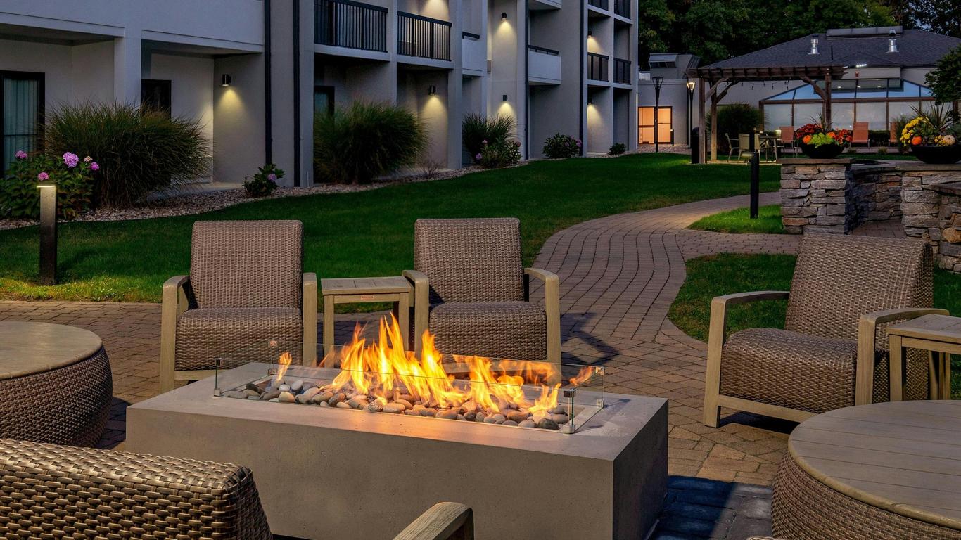 Courtyard by Marriott Boston Andover