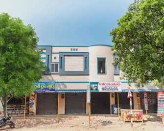 Spot On Sri Devi Residency - Kakinada - Gebouw