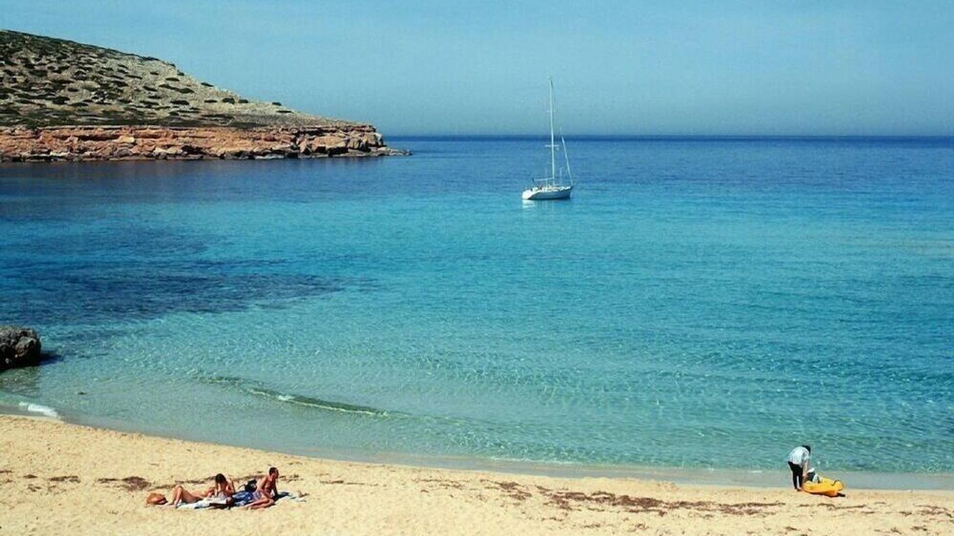 نيريديا أبارتهوتل