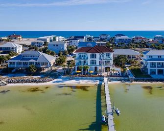 Palacio de Panferio - Pensacola Beach