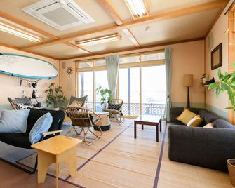 Tabist Odakeya Ryokan Kashiwazaki - Kashiwazaki - Wohnzimmer