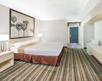Republic Hotel of Ozona - Ozona - Habitación