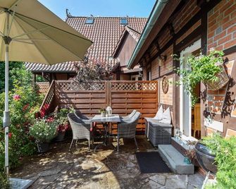 Ruhiger Aufenthalt in der Naehe von Rostock - Kritzmow - Patio