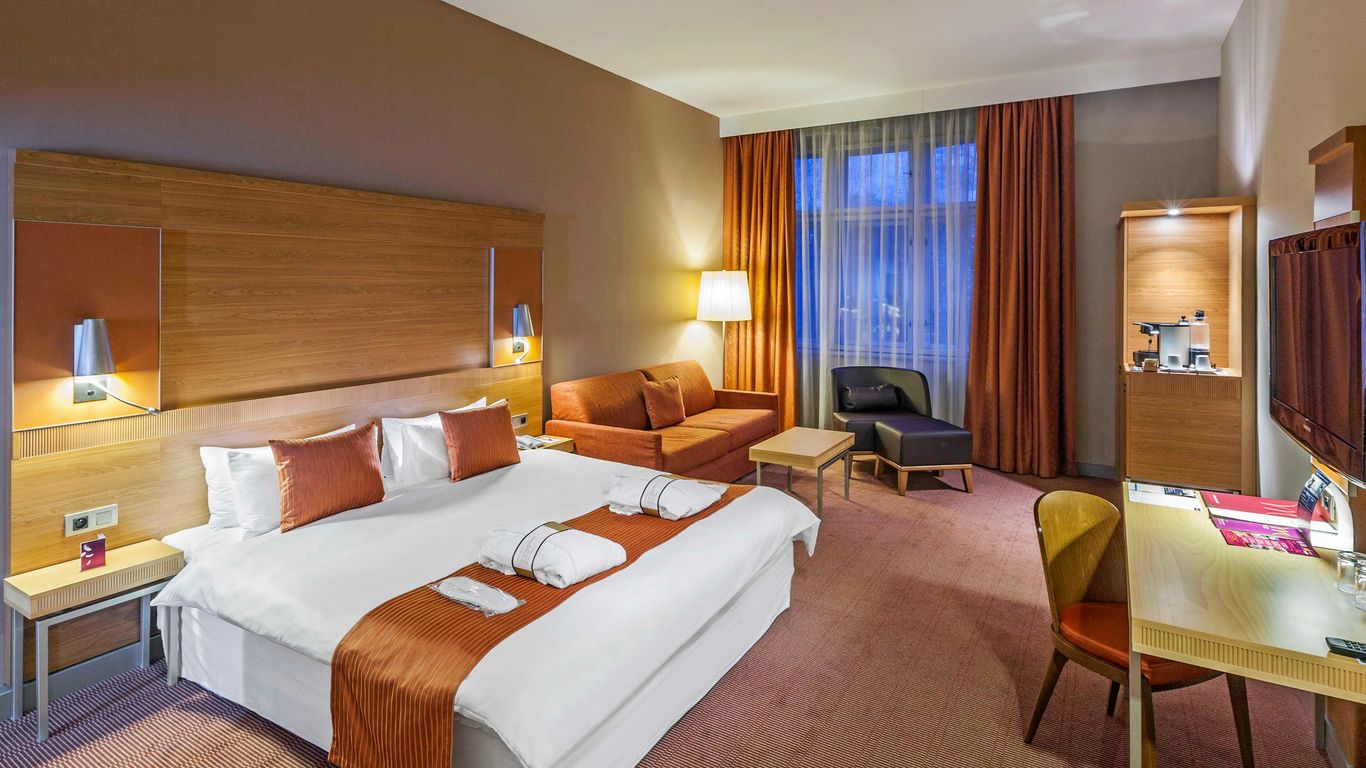 فندق ميركيور أوسترافا سنتر