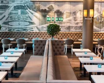Motel One Wien-Hauptbahnhof - Vienna - Lounge