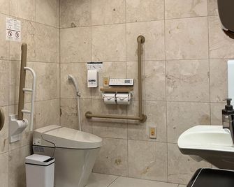 Toyoko Inn Hokkaido Shin Hakodate Hokuto eki Minami guchi - Хакодате - Ванна кімната
