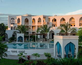 Opera Hotel - Nungwi - Gebäude