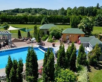 Euro Spa Centre DE Santé Auberge - Mystic - Piscine