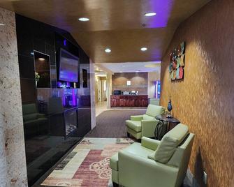 Highland Suites Minot - מינוט - טרקלין