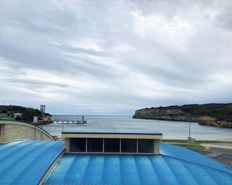 Surf Break At Bayview Villas Sea View - Port Campbell - Pool