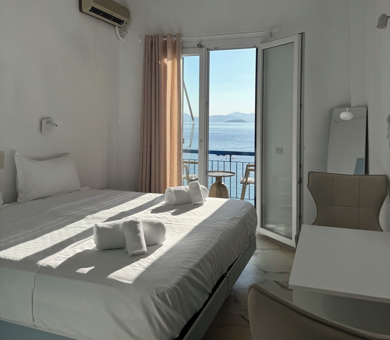 Hotel Avra - Aegina