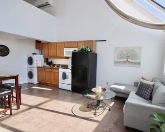 301 Amazing Sky Loft in Little Italy! - San Diego - Sala de estar