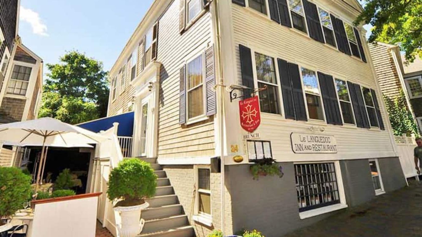 Languedoc Inn & 3 Hussey St Guest House