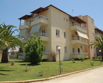 Hotel Afrika - Elaionas - Gebouw