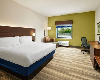 Holiday Inn Express & Suites Panama City-Tyndall By IHG - Panama City - Bedroom