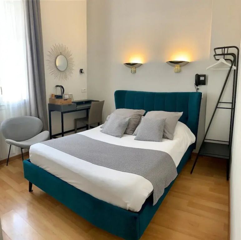 أوتل ليه بو آر - ليموج - غرفة نوم