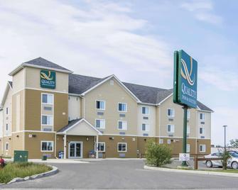 Quality Inn & Suites Thompson - Thompson - Gebäude