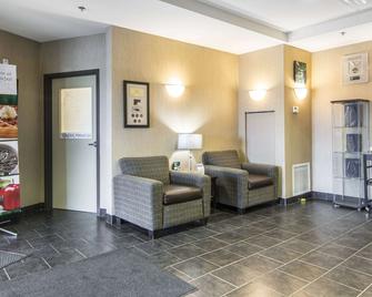 Quality Inn & Suites Thompson - Thompson - Salónek