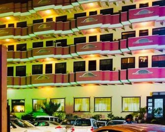 Hotel Glitz Jaipur - Jaipur - Edificio