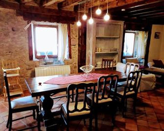 Ker Carlines - Targassonne - Comedor