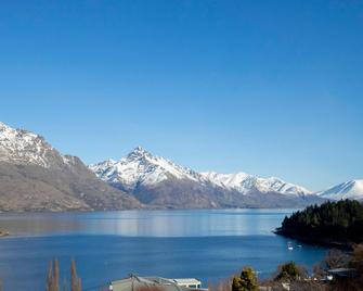 Copthorne Hotel & Apartments Queenstown Lakeview - Queenstown - Soverom