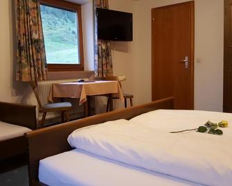 Hotel Valisera - Galtur - Bedroom