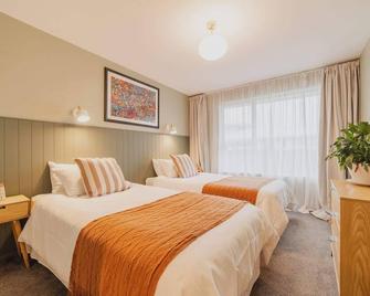 The 2br Hereford Haven - Relax Recharge Repeat - Christchurch - Bedroom