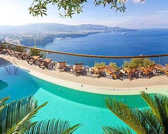 Hotel Mega Mare - Vico Equense - Piscina