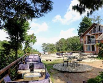 Hotel at the End of the Universe - Nagarkot - Patio