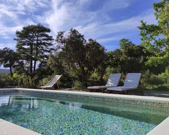 Mas de l'Arlequi - Rojals - Pool