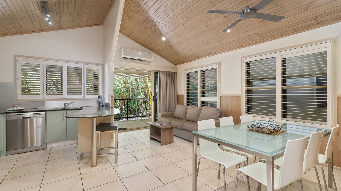 Ashmore Palms Holiday Village