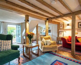4 bedroom accommodation in Dallington, near Heathfield - Burwash - Sala de estar