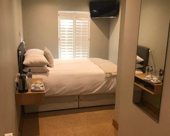 The Claremont Inn - بوغنور ريجيس - غرفة نوم