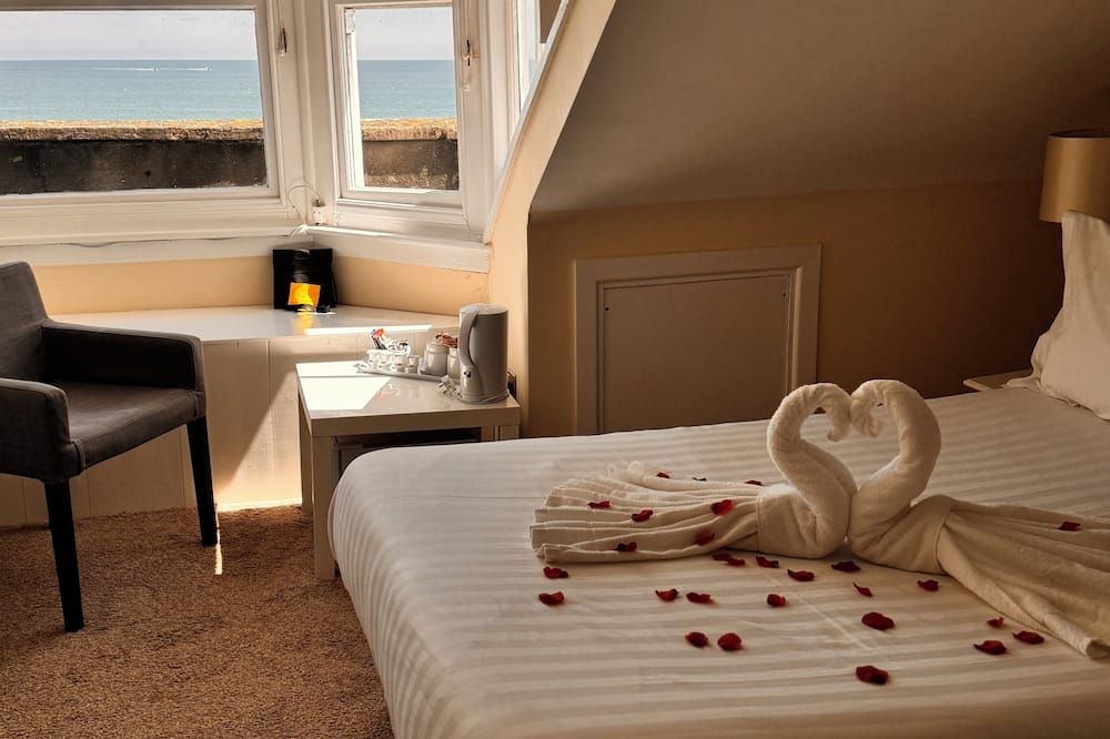 Marina Court Hotel - Weymouth