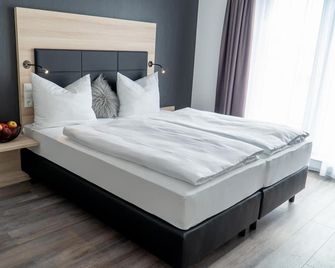 Hotel Schlafplatz - Rodgau - Bedroom