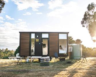 Pine Edge Heights by Tiny Away - Fentonbury - Edificio
