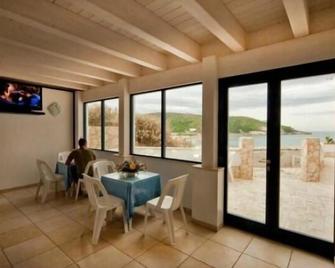 Carretto Vacanze - Peschici - Eetruimte