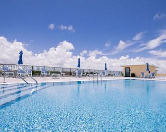 Vistalmar Beach Resort - Deerfield Beach - Piscina