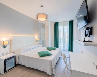 Hotel Austria - קאורלה - חדר שינה