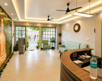 Hotel Zen Rooms - Alwar - Salónek