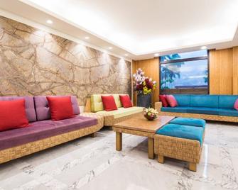 Dong Tair Spa Hotel - Beinan Township - Huiskamer
