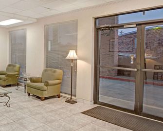 Knights Inn Houston Hobby Airport - South Houston - Лоббі