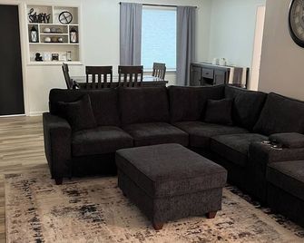 Charming 3-bedroom family friendly home in York - York - Wohnzimmer