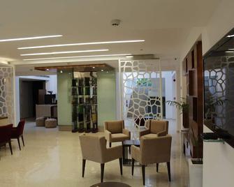 Keys Lite by Lemon Tree Hotels, Mayfield, Gurgaon - Gurugram - Lobby