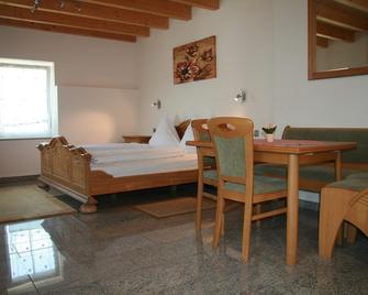 Gästehaus Marietta - Bruch - Bedroom