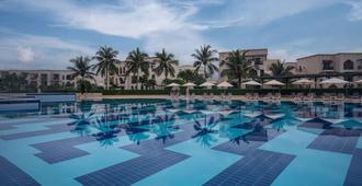 Salalah Rotana Resort - ซาลาลาห์ - สระว่ายน้ำ